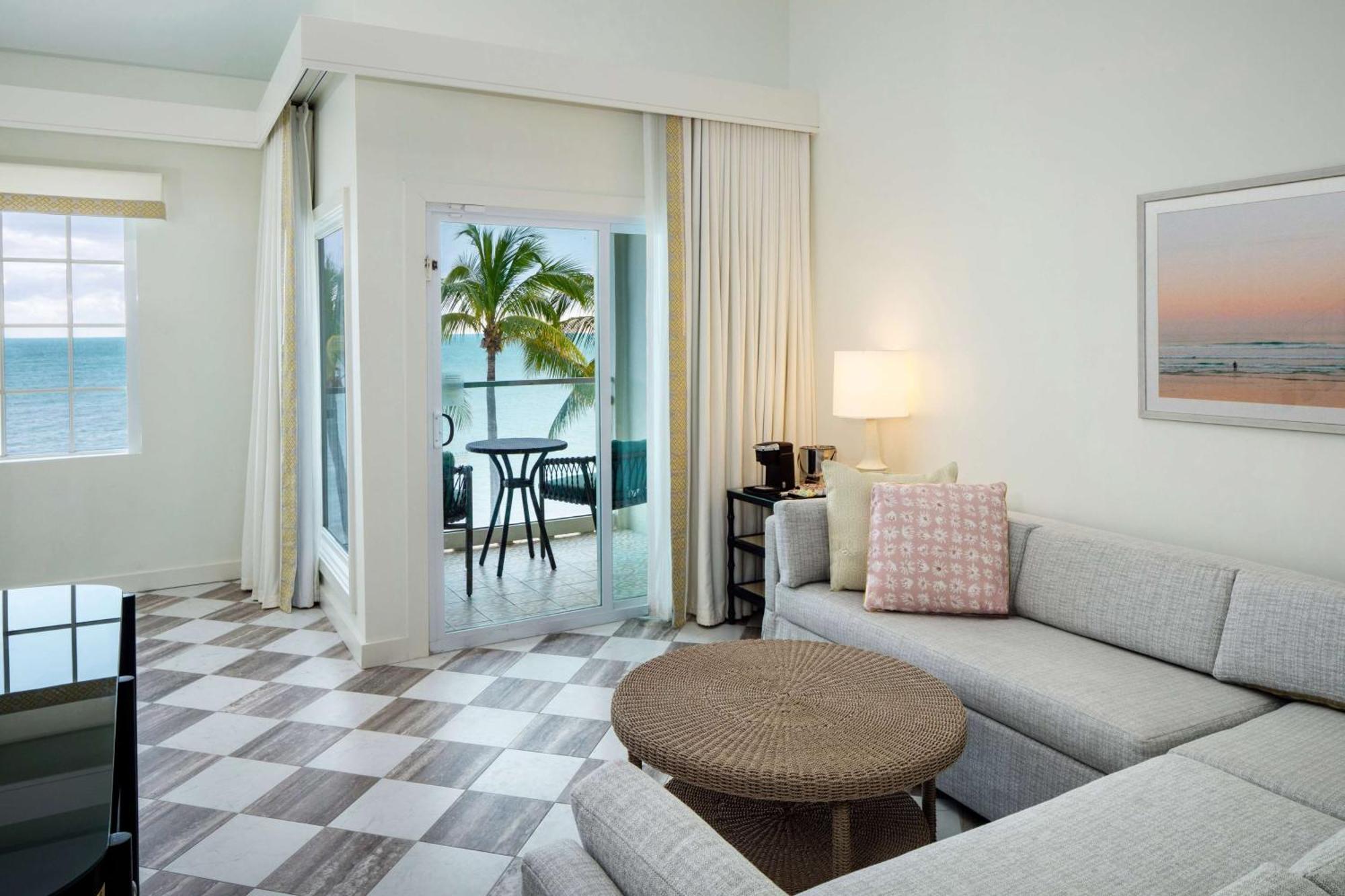 King Ocean Front Suite Balcony,1592051601:JPEG