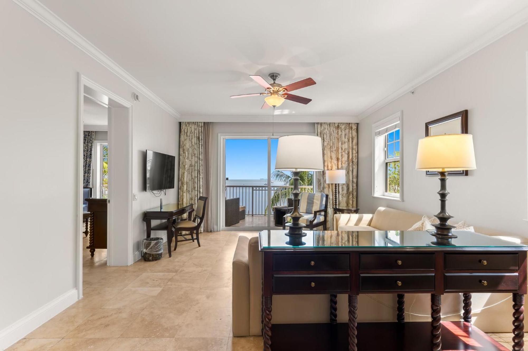Ocean Front 1BR Suite
