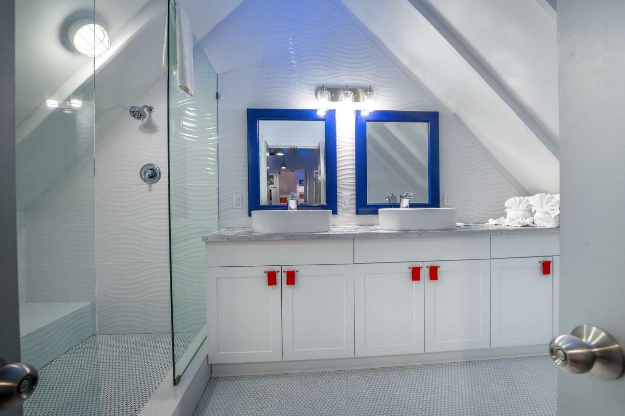 Three-Bedroom Suite,799186062:JPEG