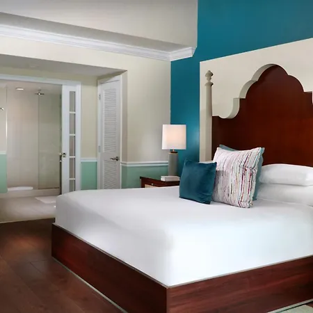 Ocean Key Resort & Spa, A Noble House Resort-2